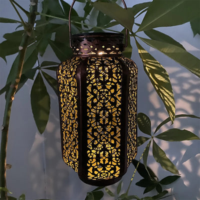 Lanterne Solaire Extérieure Rétro Ajourée en Métal Bronze