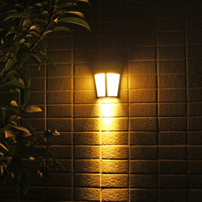 https://www.magic-solaire.com/wp-content/uploads/2020/05/applique-exterieur-solaire-sans-detecteur-de-mouvement-etanche.jpg