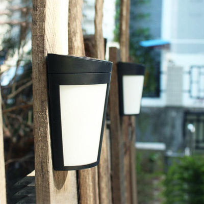 https://www.magic-solaire.com/wp-content/uploads/2020/05/applique-exterieur-solaire-sans-detecteur-de-mouvement-led.jpg