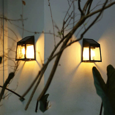 https://www.magic-solaire.com/wp-content/uploads/2021/04/applique-solaire-exterieur-retro-led.jpg