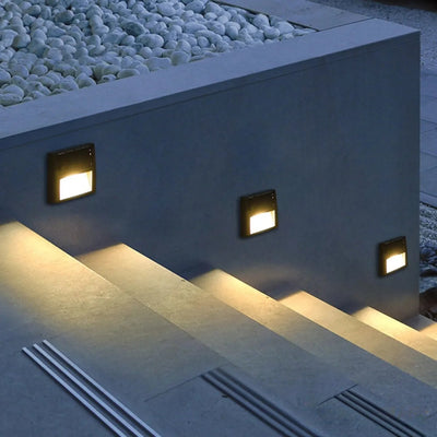 Balisage Solaire Escalier Extérieur LED Marche Étanche – marches balisées et éclairées de nuit