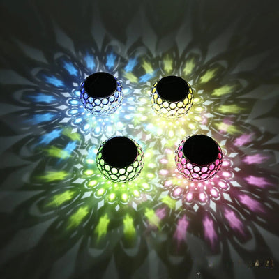 Bocaux lumineux solaires allumés effet coloré la nuit