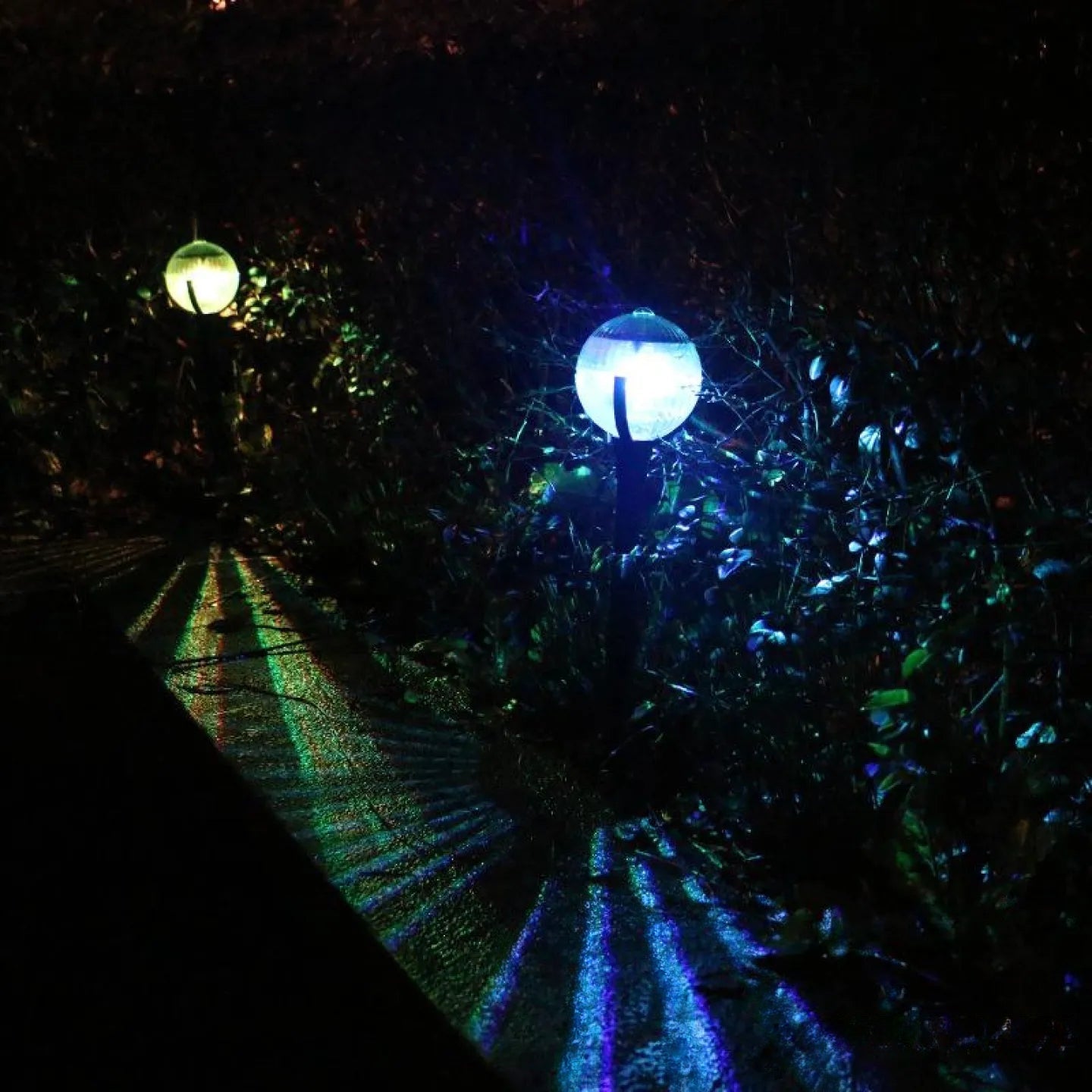 Piquets Solaires Boule de Couleur LED Jardin Décoratif