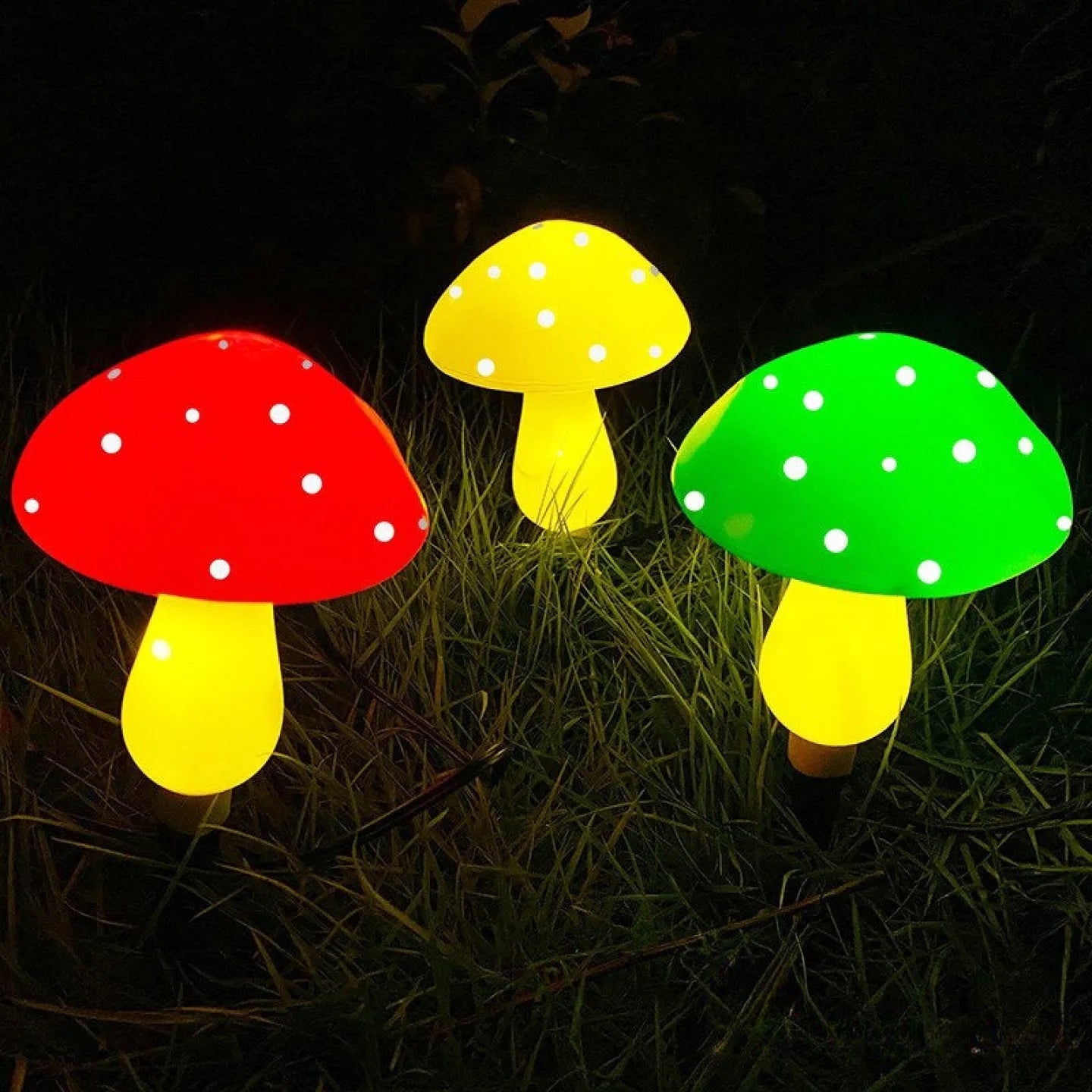 Champignon Lumineux Solaire LED Décoratif de Jardin