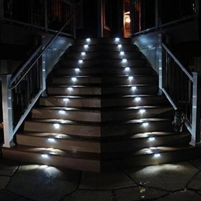 Éclairage Solaire Marche Escalier Extérieur LED Sans Fil – installation sans fil sur l'escalier