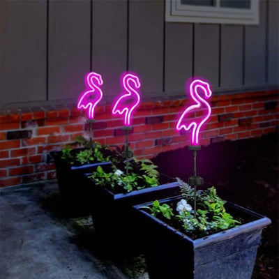 Lampe Solaire Flamant Rose LED Décorative Jardin – flamant décoratif posé au jardin