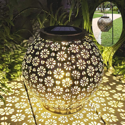 https://cdn.shopify.com/s/files/1/0271/8731/4772/files/grande-lanterne-solaire-exterieur-3.jpg?v=1709933917