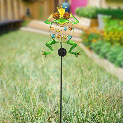 https://www.magic-solaire.com/wp-content/uploads/2020/07/grenouille-solaire-exterieur-jardin.jpg