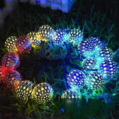 Guirlande Solaire Boule Marocaine LED Décorative – ambiance lumineuse sur la terrasse