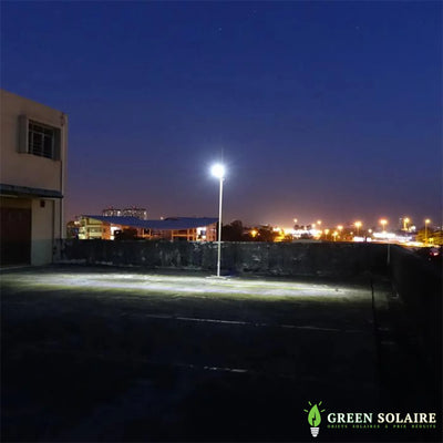 LAMPADAIRE EXTÉRIEUR SOLAIRE AUTONOME 1300LM