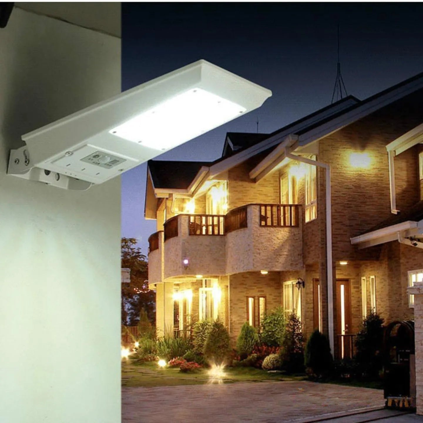 Lampadaire Solaire Blanc 2500lm Extérieur Autonome