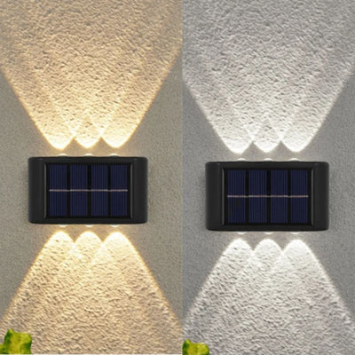 https://cdn.shopify.com/s/files/1/0271/8731/4772/files/lampe-murale-solaire-jardin-1.jpg?v=1734965946