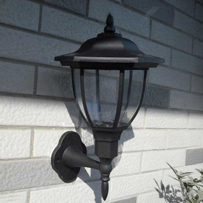 https://cdn.shopify.com/s/files/1/0271/8731/4772/products/lampe-solaire-abri-de-jardin-4_d16f1ff0-b17c-432e-be97-63abfb4df958.jpg?v=1588452431