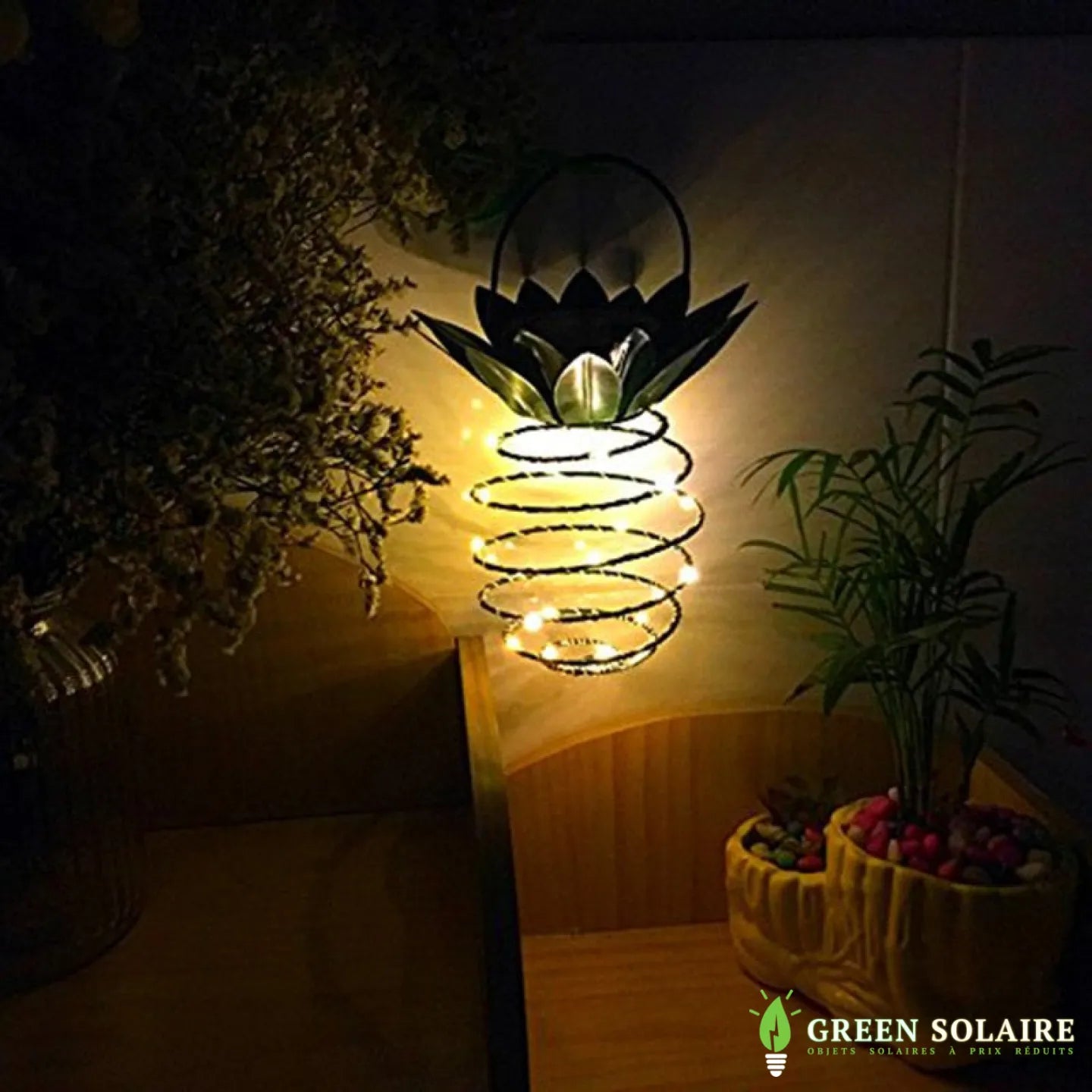 LAMPE SOLAIRE ANANAS