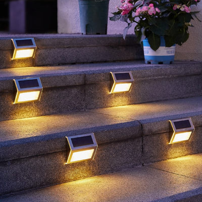 https://www.magic-solaire.com/wp-content/uploads/2022/12/lampe-solaire-marche-escalier-led-exterieur.jpg