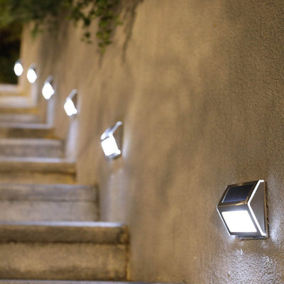 https://www.magic-solaire.com/wp-content/uploads/2020/03/lampe-solaire-marche-escalier-led.jpg