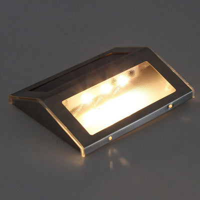 https://www.magic-solaire.com/wp-content/uploads/2020/03/lampe-solaire-pour-marche-escalier-etanche.jpg