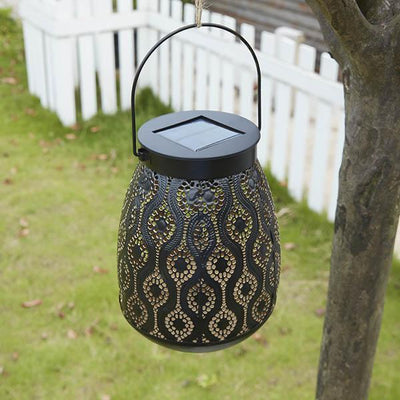 https://cdn.shopify.com/s/files/1/0271/8731/4772/products/lampe-solar_Lanterne-Marocaine-Solaire-Design-Fer_9.jpg?v=1584822688