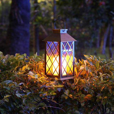 https://www.magic-solaire.com/wp-content/uploads/2020/05/lanterne-solaire-retro-jardin.jpg