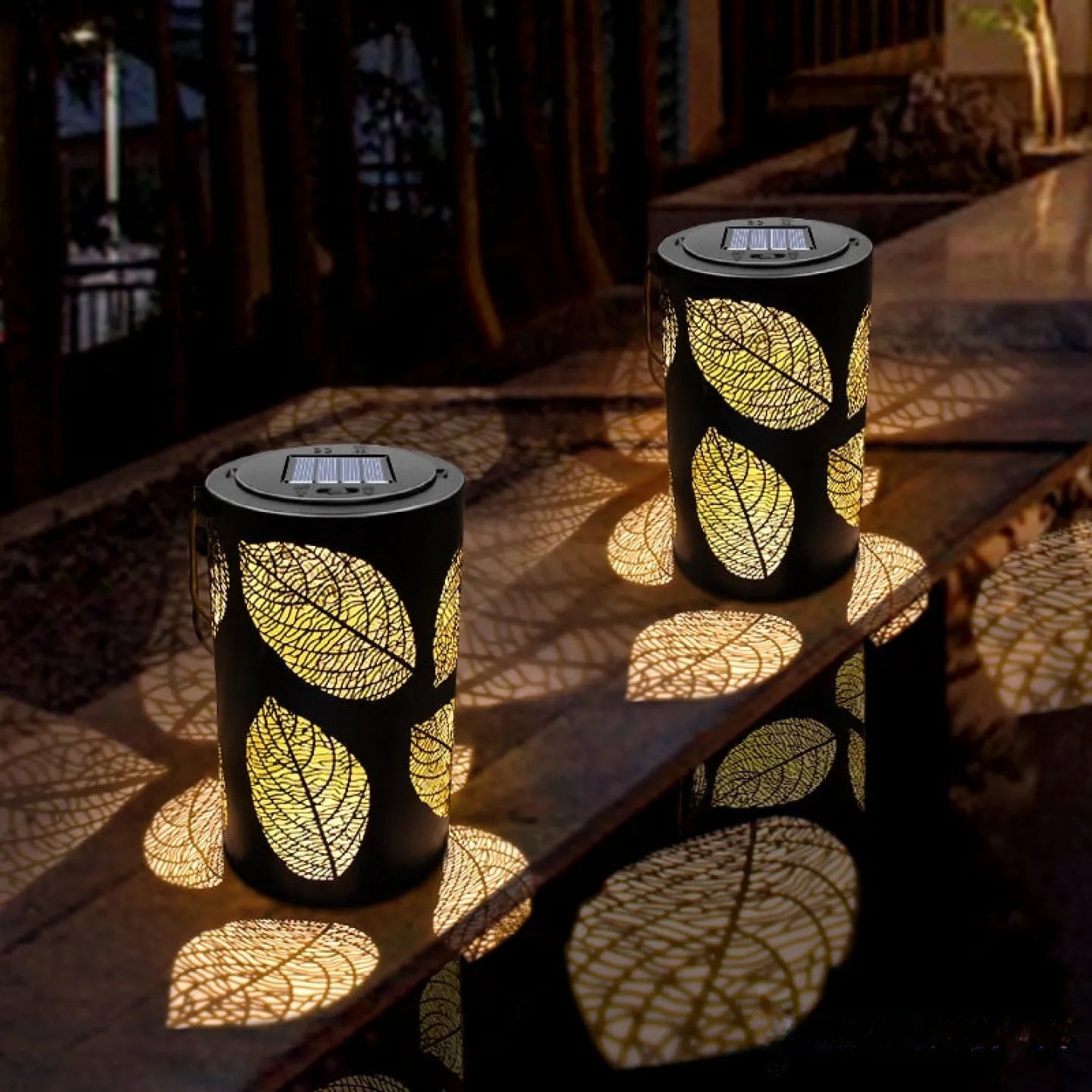 Lanterne Solaire Suspendue Extérieure LED Motif Feuille
