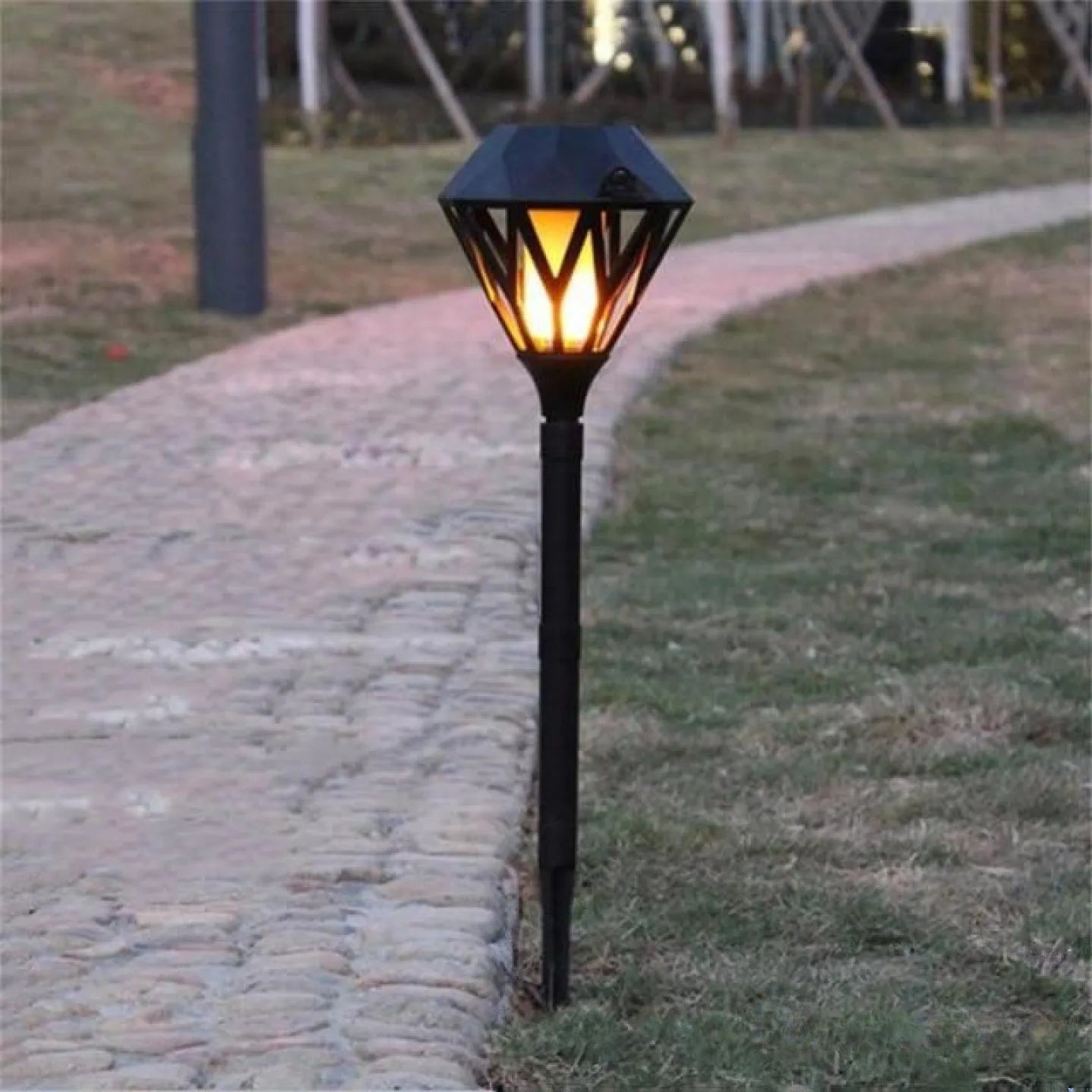 Luminaire Solaire Jardin Effet Flamme LED Diamant