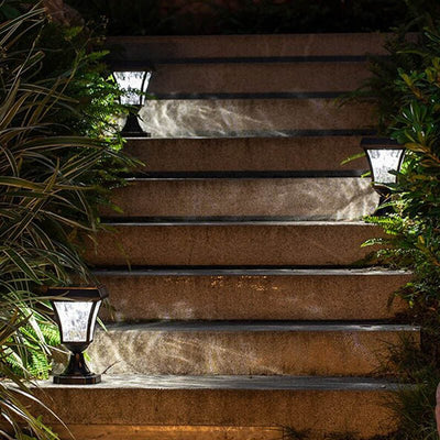 https://www.magic-solaire.com/wp-content/uploads/2021/09/luminaire-solaire-pour-poteau-terrasse-jardin.jpg