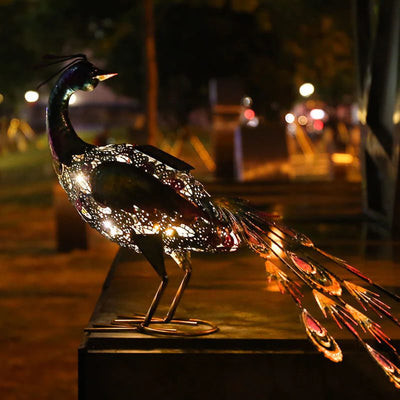 https://www.magic-solaire.com/wp-content/uploads/2021/12/paon-solaire-led.jpg