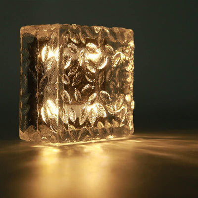 https://www.magic-solaire.com/wp-content/uploads/2020/08/pavé-lumineux-10x10-solaire-jardin.jpg