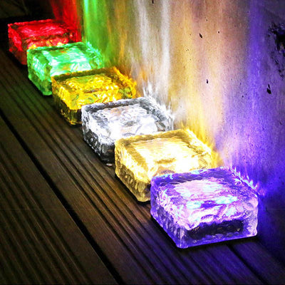 https://www.magic-solaire.com/wp-content/uploads/2020/08/pave-lumineux-solaire-10x10-couleur.jpg