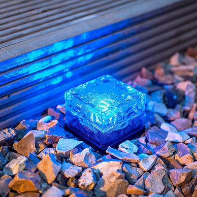 https://www.magic-solaire.com/wp-content/uploads/2020/07/pave-solaire-bleu-led.jpg