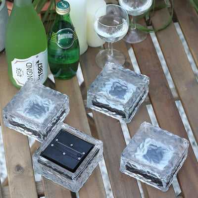 https://www.magic-solaire.com/wp-content/uploads/2020/07/pave-solaire-bleu-lumineux.jpg