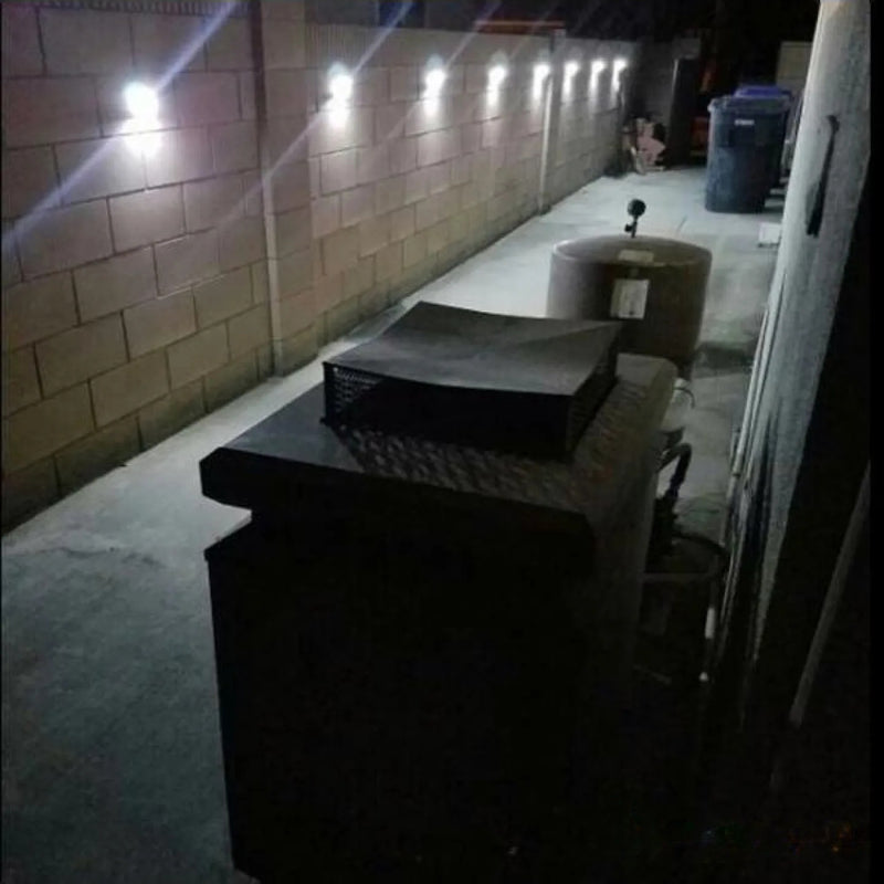 Petite applique solaire murale LED extérieure