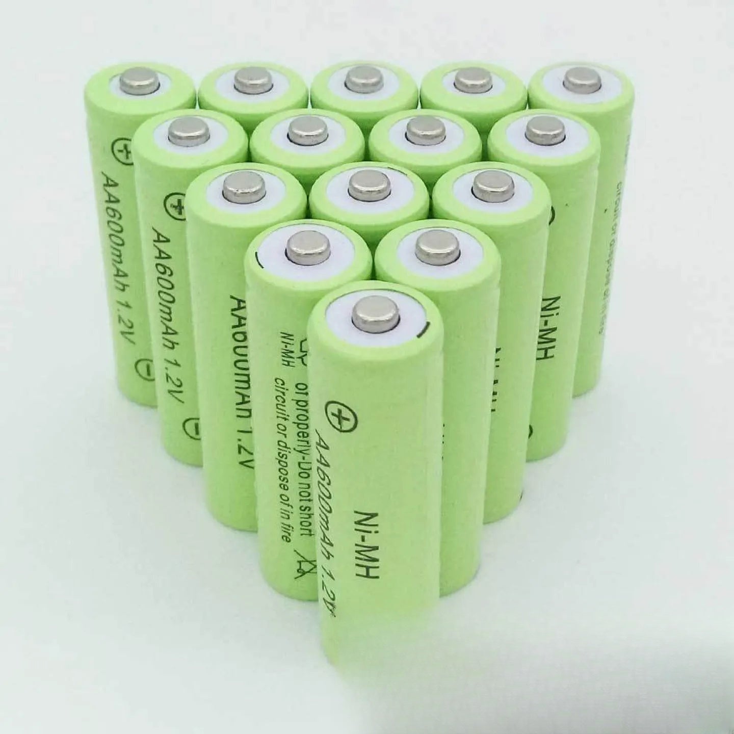 Pile Rechargeable AA 600mAh 1,2V pour Lampe Solaire