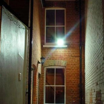 Projecteur Solaire 60 LED à Détecteur de Mouvement – éclairage puissant allumé de nuit