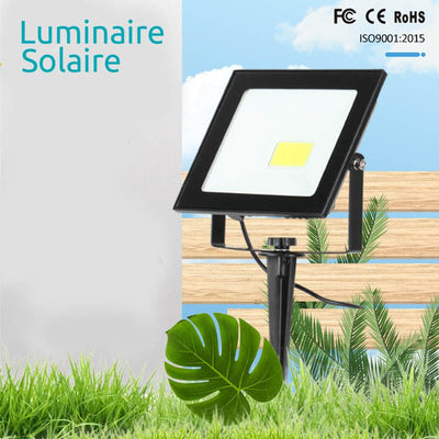 https://www.magic-solaire.com/wp-content/uploads/2022/04/projecteur-led-solaire-a-planter.jpg