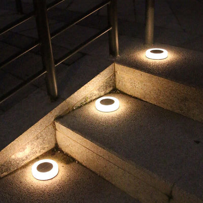 https://www.magic-solaire.com/wp-content/uploads/2021/10/spot-solaire-encastrable-pour-balisage-led.jpg